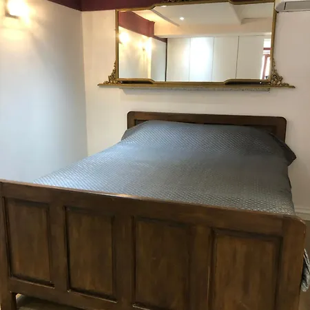Ami Apartment